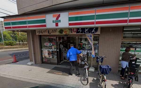 エレンシアK(セブンイレブン船橋本町7丁目店)