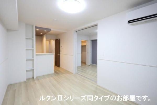 リバーサイドハウス