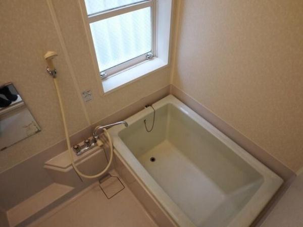 横浜市鶴見区岸谷４丁目のアパート