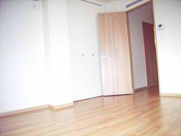 川崎市幸区紺屋町のマンション