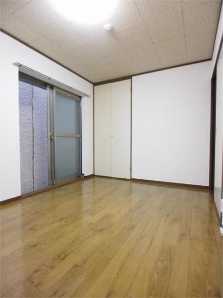 川崎市中原区上丸子山王町１丁目のマンション