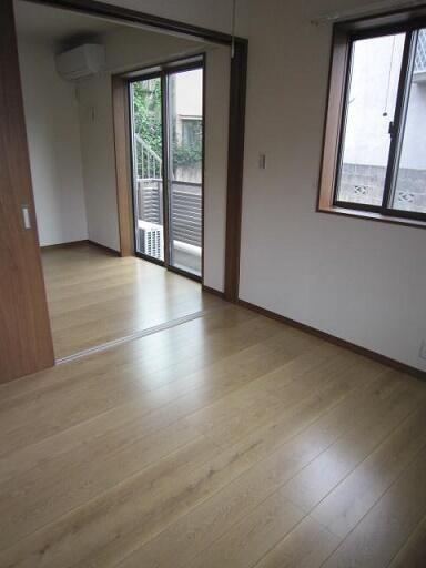 川崎市中原区下小田中１丁目のマンション