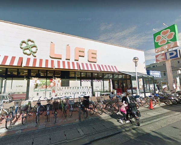 川崎市高津区新作4丁目のマンション(ライフ高津新作店)