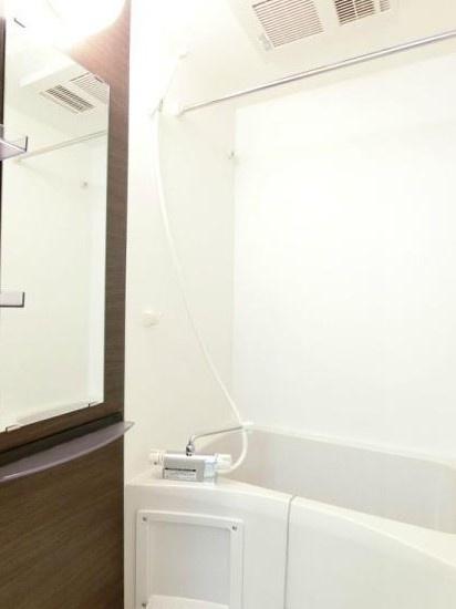 川崎市高津区新作４丁目のマンション