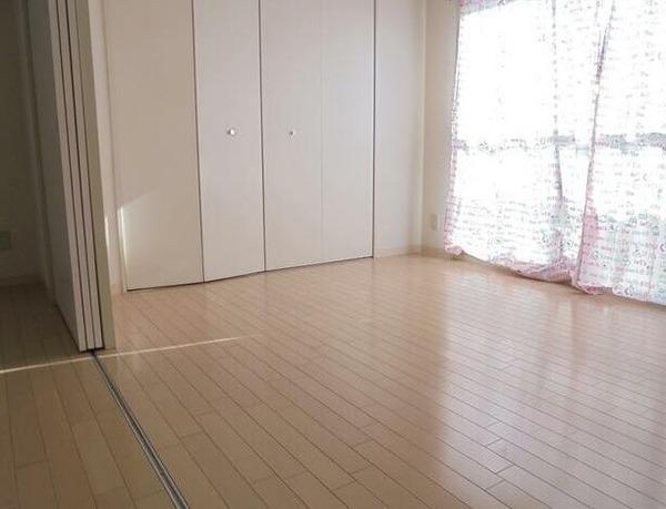 川崎市高津区末長３丁目のマンション
