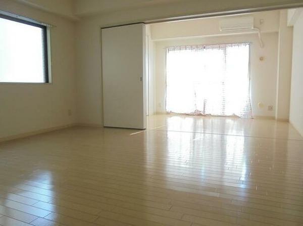 川崎市高津区末長３丁目のマンション