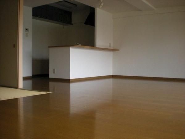 川崎市高津区新作４丁目のマンション