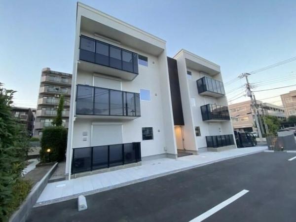 横浜市港北区樽町１丁目のアパート