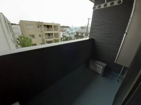 川崎市高津区子母口のアパート