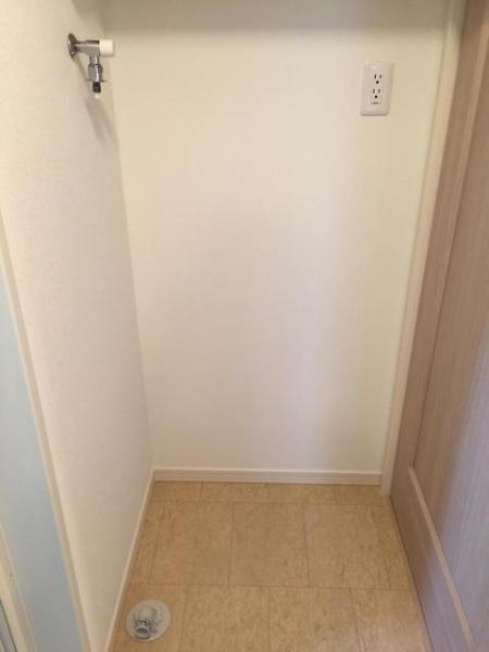 川崎市高津区千年新町のアパート