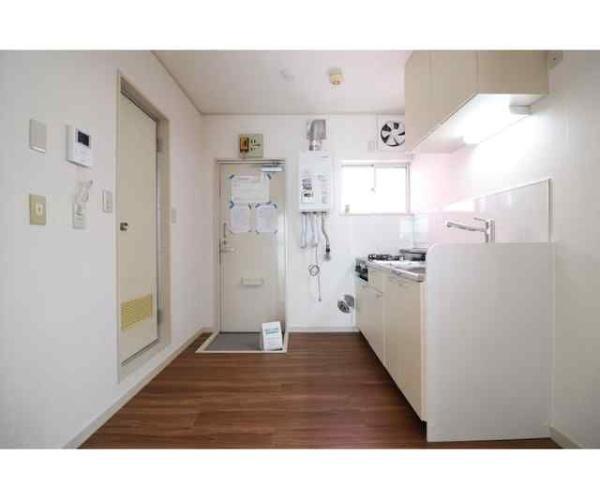 川崎市幸区塚越３丁目のアパート