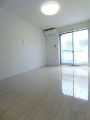 川崎市中原区上平間のアパート