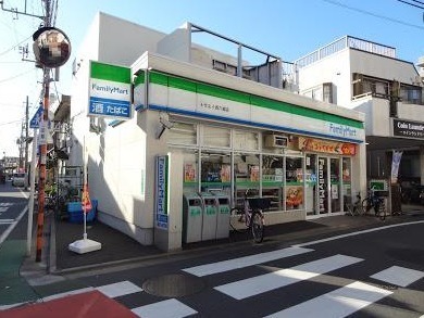 大田区西六郷1丁目のアパート(ファミリーマートトウエイ西六郷店)