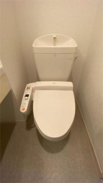 川崎市幸区東古市場のアパート