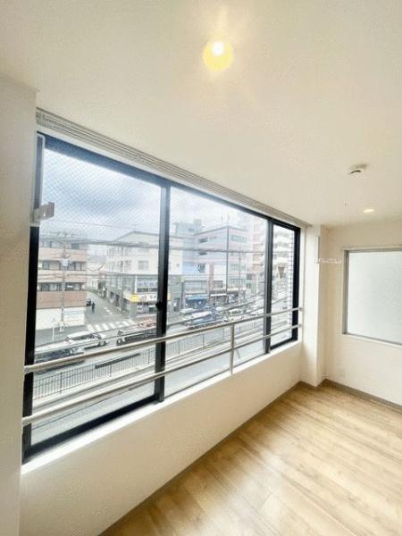 横浜市神奈川区西神奈川３丁目のマンション