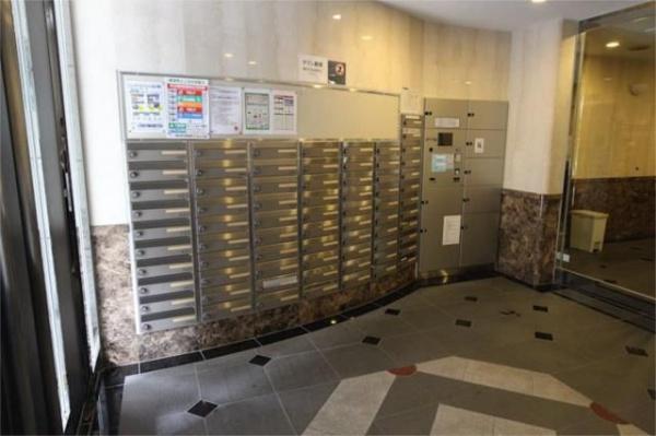 川崎市幸区中幸町４丁目のマンション