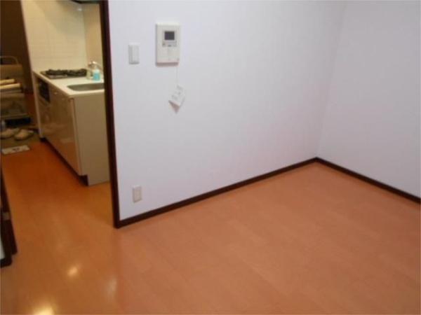 川崎市幸区中幸町４丁目のマンション
