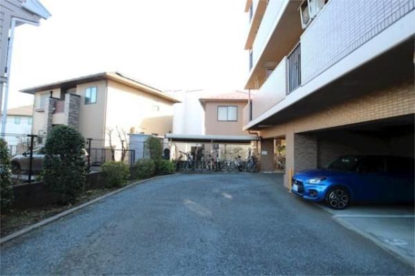 川崎市高津区末長１丁目のマンション