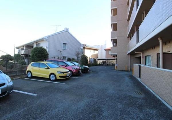 川崎市高津区末長１丁目のマンション