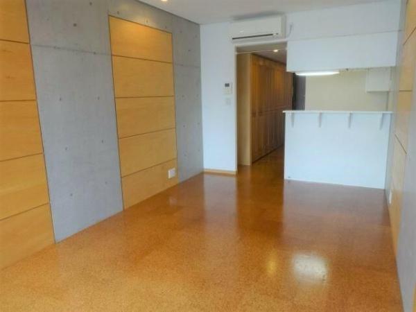 川崎市高津区新作６丁目のマンション