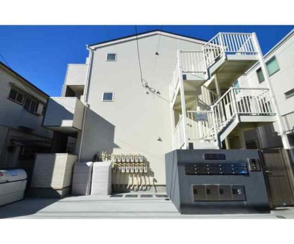 川崎市高津区千年新町のアパート