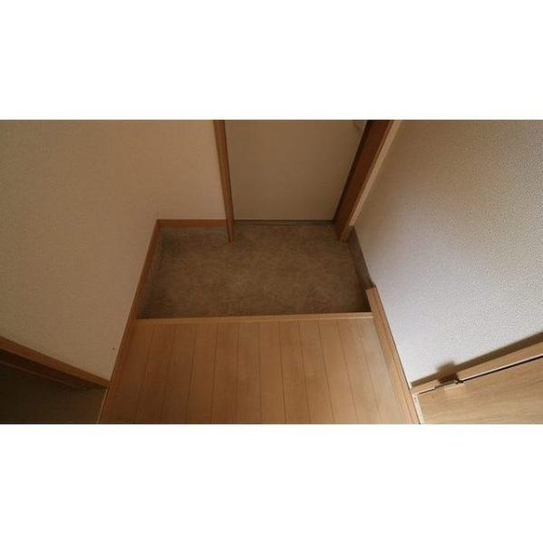 川崎市高津区新作６丁目のマンション