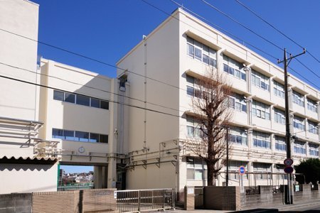 アコード大倉山(横浜市立大綱中学校)