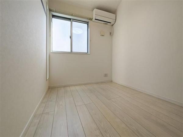 川崎市幸区紺屋町のアパート