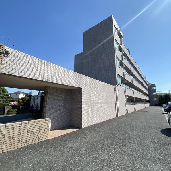 川崎市中原区宮内３丁目のマンション