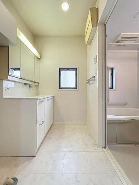 川崎市中原区新丸子東２丁目のマンション