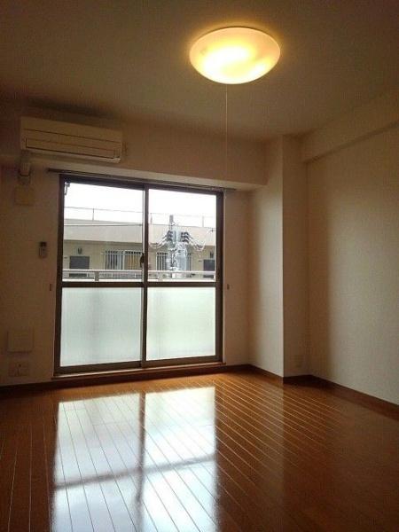 川崎市中原区上平間のマンション