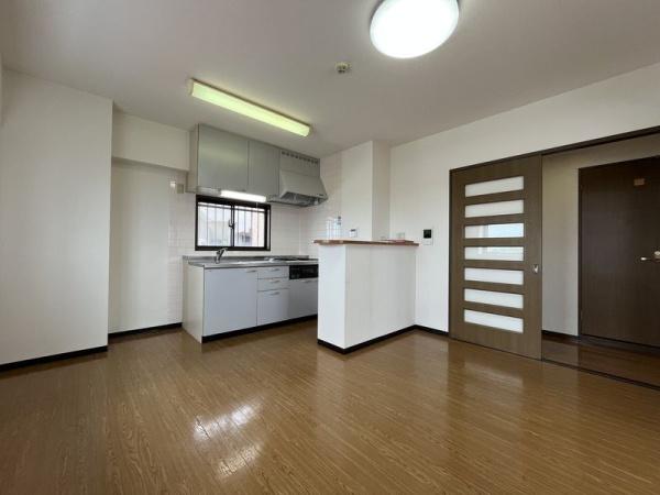 川崎市高津区末長１丁目のマンション