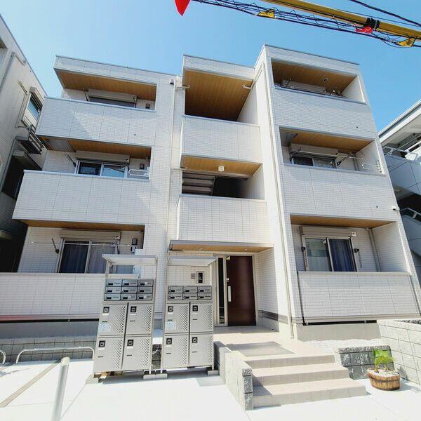 川崎市中原区小杉御殿町２丁目のアパート