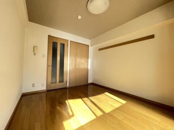 川崎市幸区中幸町４丁目のマンション