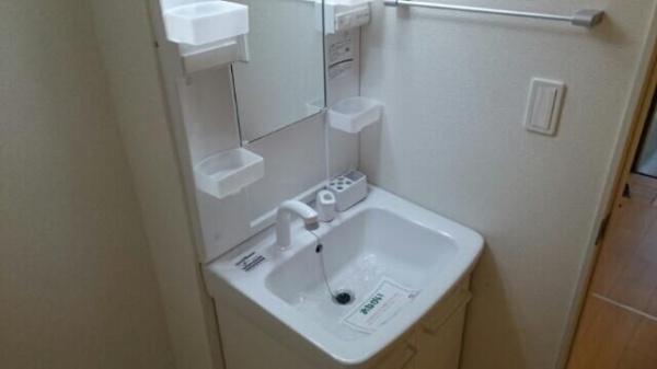 川崎市川崎区渡田山王町のアパート