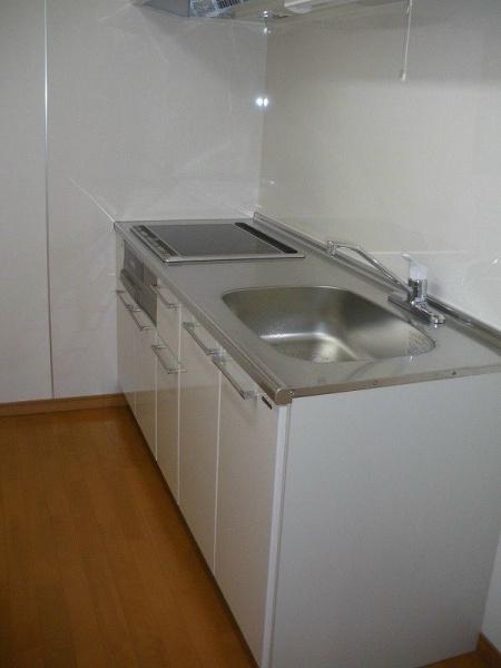 川崎市高津区坂戸２丁目のアパート