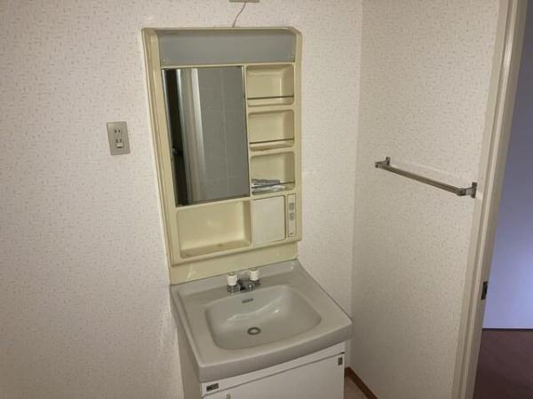 グランディ