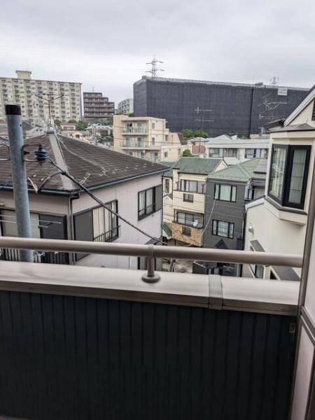 横浜市神奈川区松見町３丁目のアパート
