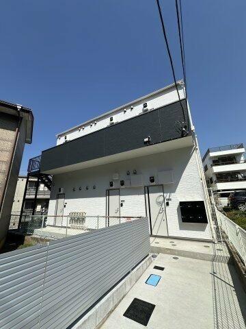 川崎市高津区久地４丁目のアパート