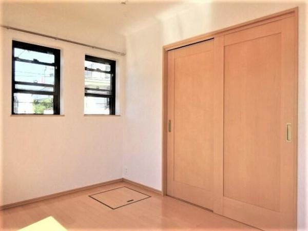 横浜市神奈川区上反町１丁目のアパート