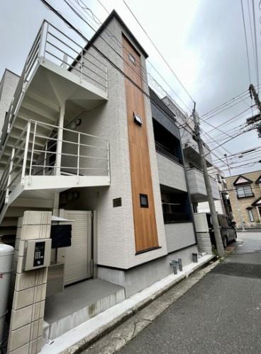 川崎市幸区古市場２丁目のアパート