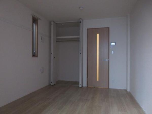 川崎市幸区中幸町４丁目のマンション