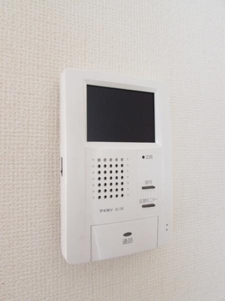 川崎市高津区久末のテラスハウス