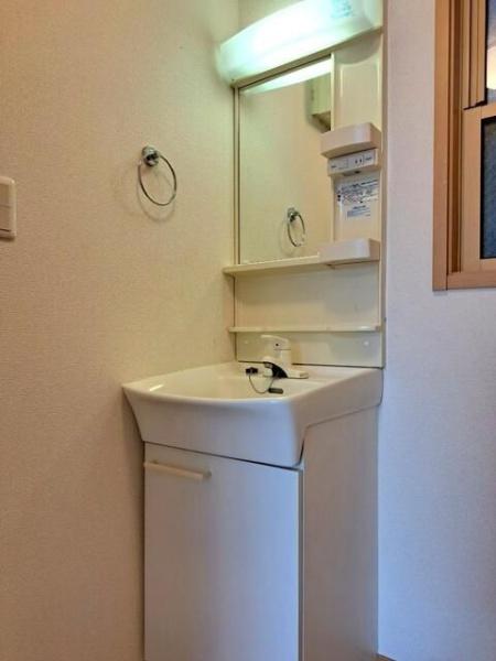 川崎市高津区溝口３丁目のアパート