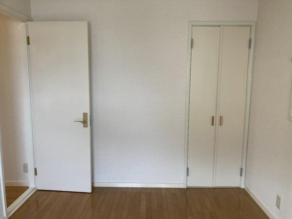 川崎市高津区梶ケ谷６丁目のテラスハウス