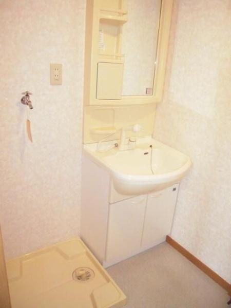 川崎市川崎区小田４丁目のアパート