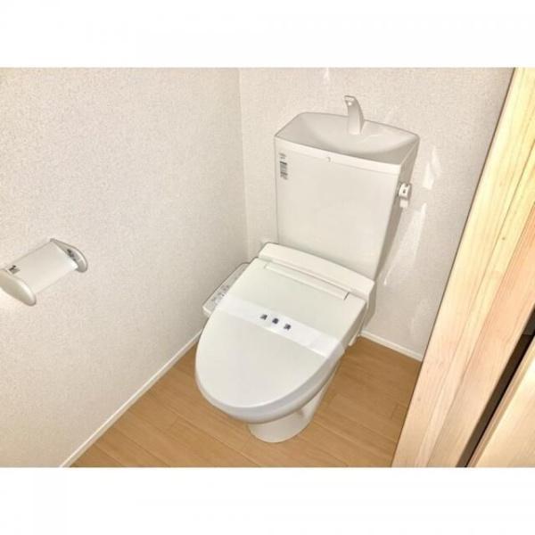 川崎市高津区末長２丁目のマンション