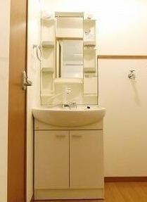 川崎市中原区宮内２丁目のマンション