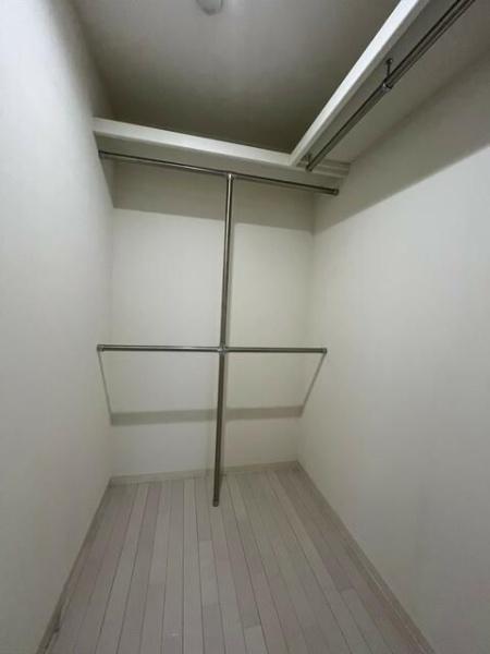 横浜市神奈川区東神奈川１丁目のマンション