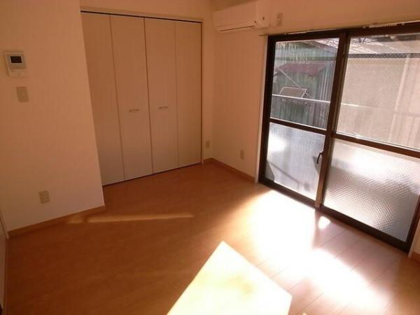 川崎市中原区新城５丁目のマンション